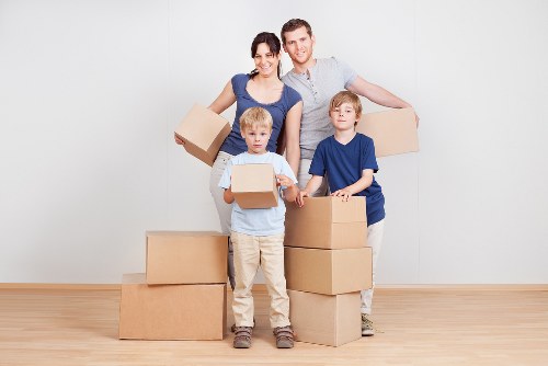 Packing boxes and furniture for removals in Holloway