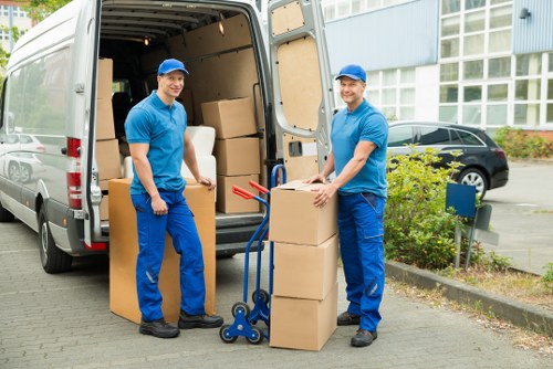 Clean and accessible self storage space in Holloway